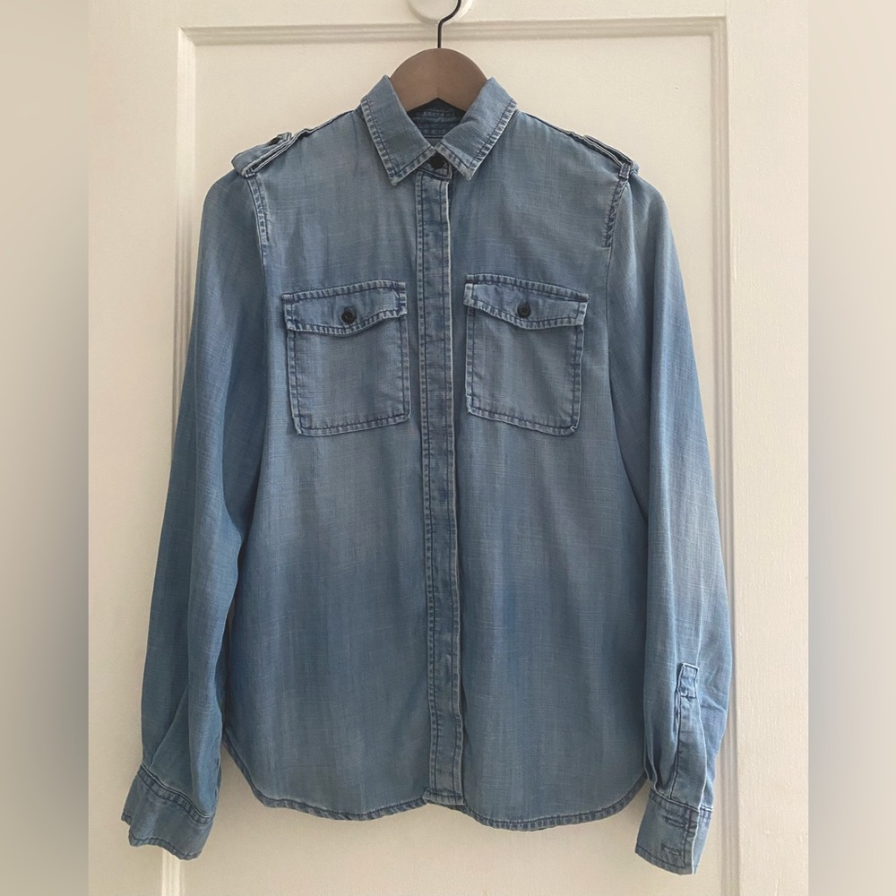 Frame denim shirt in Lake blue - size XS